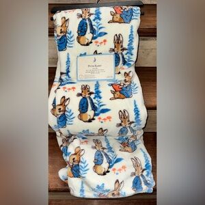 Cute 🥰 The World Of Peter Rabbit Soft Plush Throw Blanket 50x70 Beatrice Potter